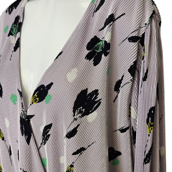 ASTR The Label Womens Pleated Plisse Surplice V-Neck Floral Blouse, Size XL - Picture 9 of 9